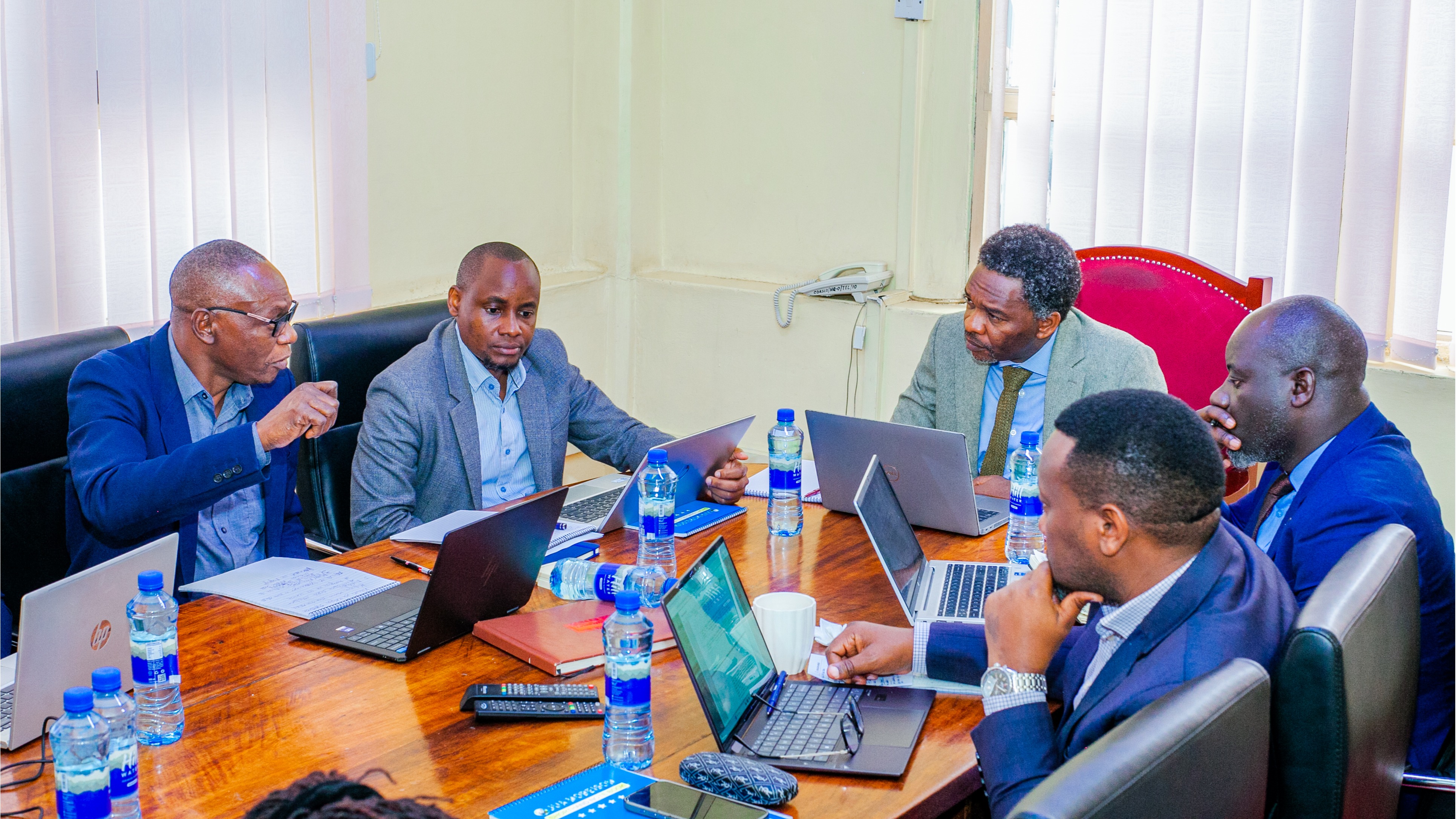 KAMATI YA BODI YA UKAGUZI NA USIMAMIZI WA VIHATARISHI COASCO YAJADILI TAARIFA MBALIMBALI KUIMARISHA UTENDAJI WA SHIRIKA