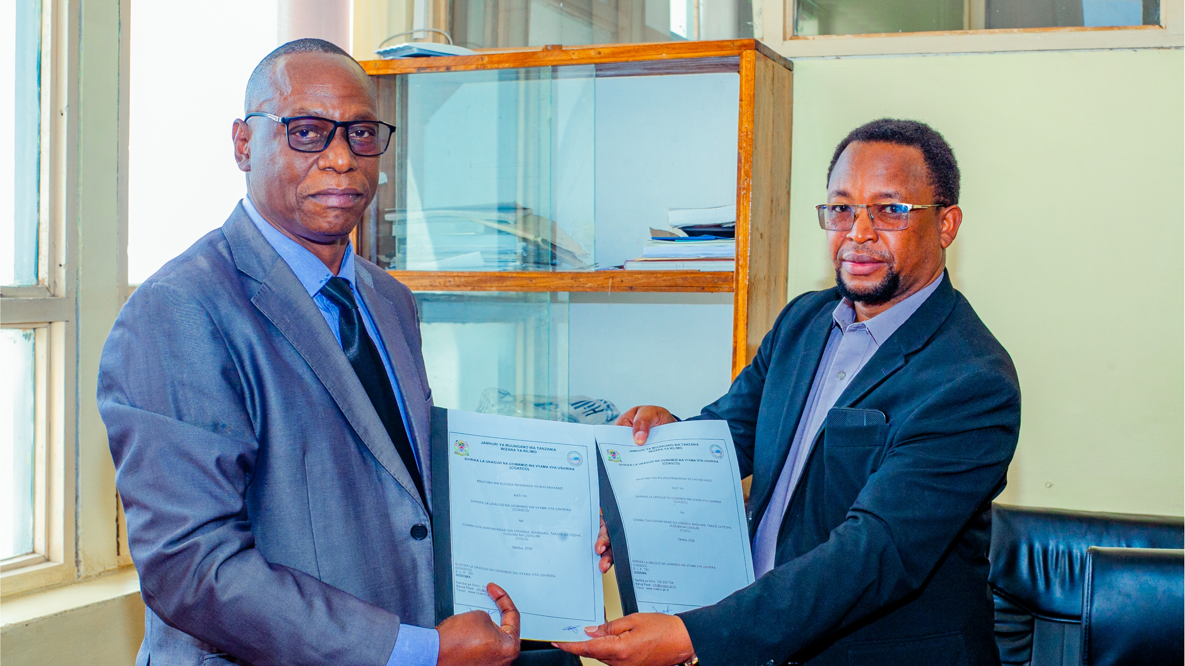 COASCO, TUICO WASAINI MKATABA WA KUUNDA BARAZA LA WAFANYAKAZI WA COASCO